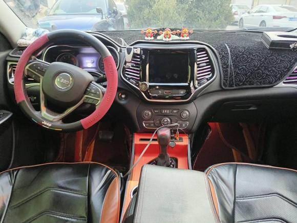 [上海·沪C] 二手Jeep自由光2019款 2.0T 两驱智享版 国V