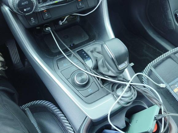 [上海·沪B] 二手丰田RAV4荣放2020款 双擎 2.5L E-CVT四驱精英PLUS版