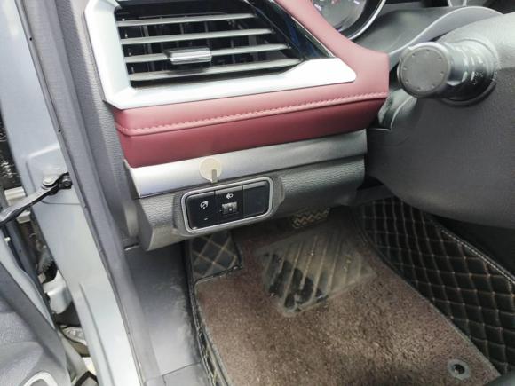 [成都·川A] 二手哈弗哈弗H6 Coupe2018款 红标 1.5T 自动两驱超豪型