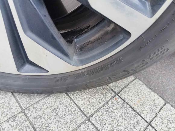 [南京·苏A] 二手荣威荣威3602017款 1.5L 自动豪华版