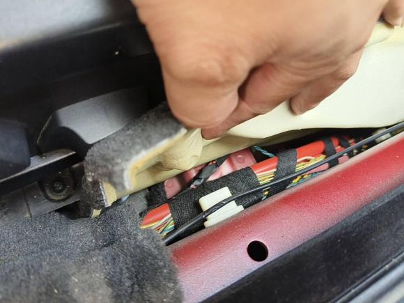 [深圳·粤B] 二手宝马宝马3系2011款 320i敞篷轿跑版