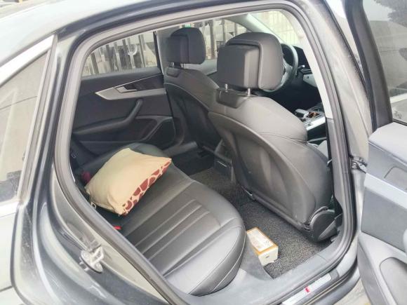 [上海·沪F] 二手奥迪奥迪A4L2020款 40 TFSI 时尚动感型