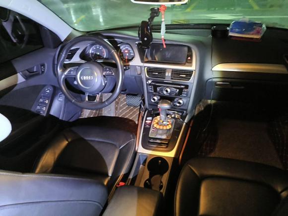 [杭州·浙A] 二手奥迪奥迪A4L2015款 35 TFSI 自动标准型