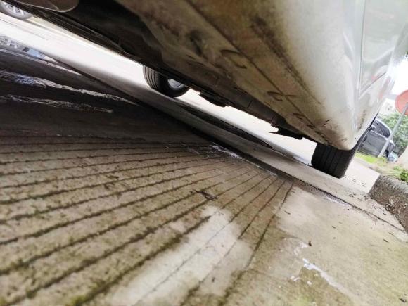 [上海·沪C] 二手荣威荣威i62018款 20T 自动旗舰版