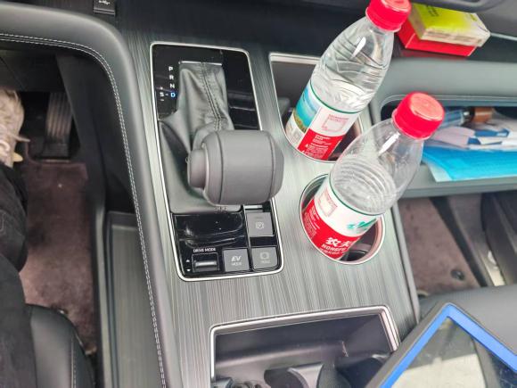 [广州·粤A] 二手丰田赛那SIENNA2024款 2.5L混动 四驱尊贵版