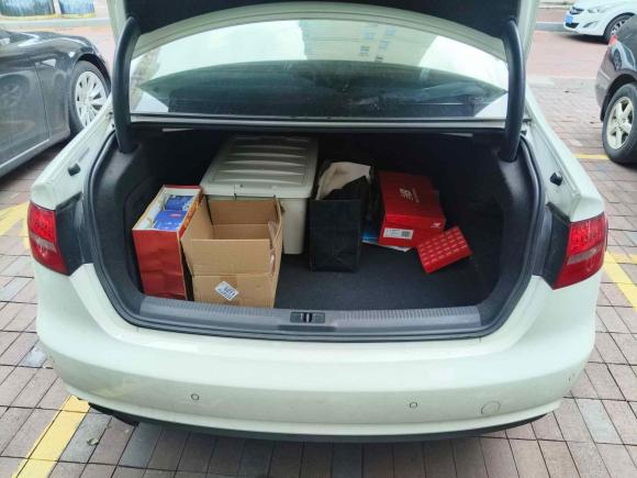 [南通·苏F] 二手奥迪奥迪A4L2015款 35 TFSI 自动标准型