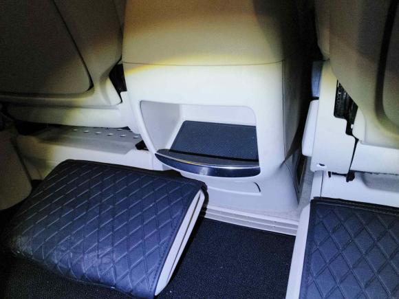 [上海·沪B] 二手奔驰奔驰V级2016款 V 260 L 尊贵加长版