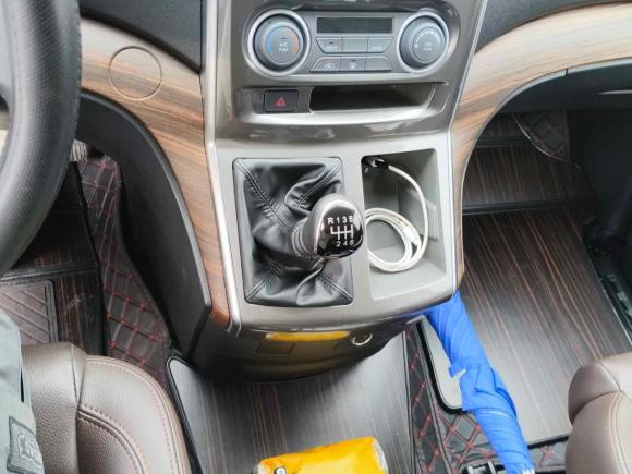 [上海·沪F] 二手东风风行菱智PLUS2021款 旅行版 2.0L 手动豪华型 7座