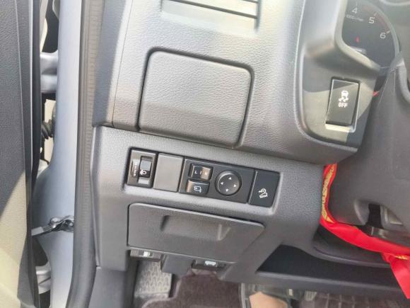 [成都·川A] 二手五十铃D-MAX2018款 3.0T四驱自动超豪华型4JJ1-TC HI