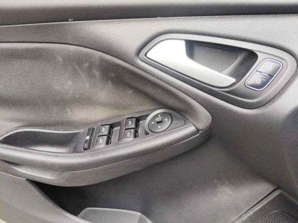 [广州·粤S] 二手福特福克斯2015款 两厢 1.6L 自动舒适型