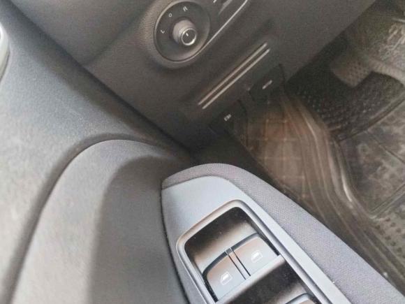 [上海·辽P] 二手名爵名爵ZS2020款 180DVVT 自动Lite