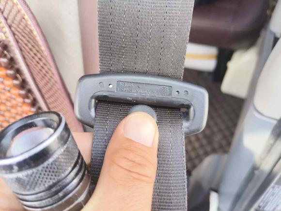 [成都·川A] 二手上汽大通MAXUS新途V802019款 2.5T经典款6挡手动傲运通短轴超低顶5/6座