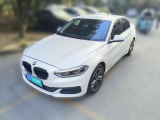 宝马宝马1系2020款 120i 时尚型