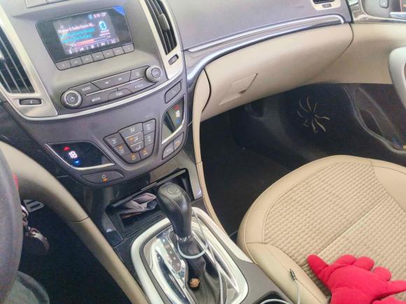 [南京·苏A] 二手别克君威2015款 2.0L 领先时尚型