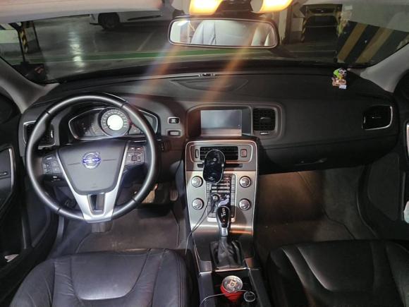 [成都·川A] 二手沃尔沃沃尔沃S602014款 S60L 2.0T 智远版