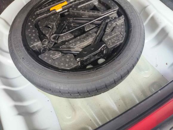 [杭州·浙A] 二手荣威荣威i52020款 1.5L 手动4G互联领豪旗舰版