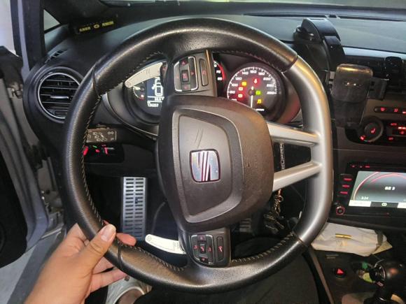 [无锡·苏B] 二手西雅特LEON2012款 2.0TSI CUPRA