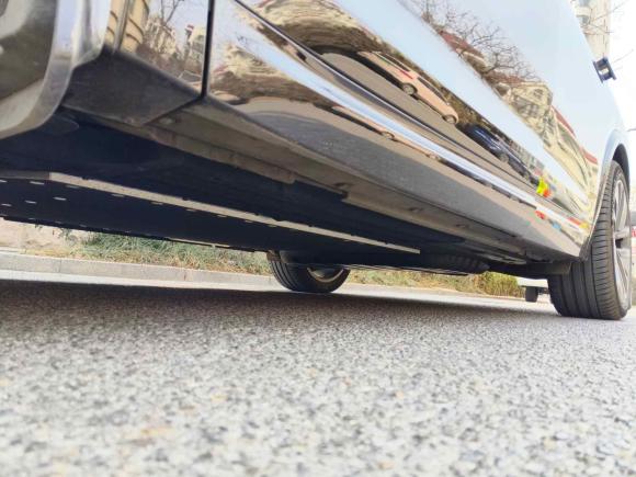 [青岛·鲁B] 二手理想汽车理想L72024款 Pro