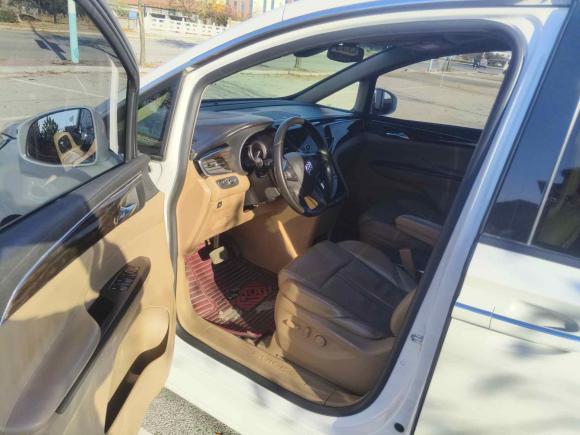 [青岛·鲁B] 二手别克别克GL82017款 ES 28T 豪华型 国V