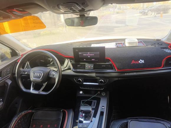 [上海·赣A] 二手奥迪奥迪Q5L2021款 45 TFSI 豪华动感型