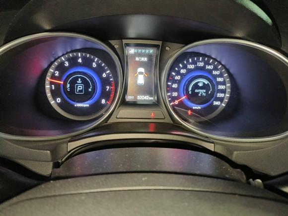 [苏州·苏E] 二手现代胜达2013款 2.0T 自动四驱顶级型