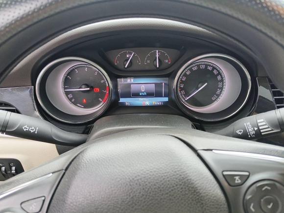 [无锡·苏B] 二手别克威朗2015款 三厢 15S 自动领先型