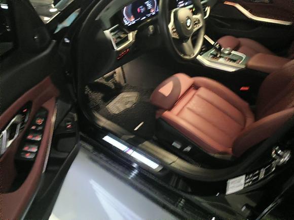 [南京·苏A] 二手宝马宝马3系2022款 改款 330Li xDrive M运动曜夜套装