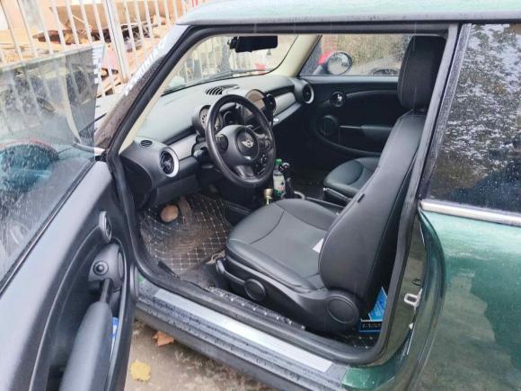 [青岛·鲁B] 二手MINIMINI2011款 1.6L ONE