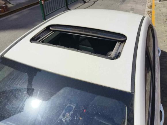 [上海·沪C] 二手吉利汽车帝豪2021款 UP 1.5L 手动豪华型