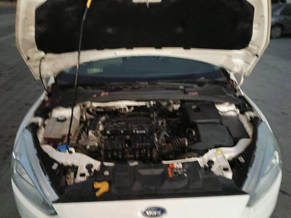 [青岛·鲁B] 二手福特福克斯2018款 三厢经典 1.6L 自动舒适型智行版