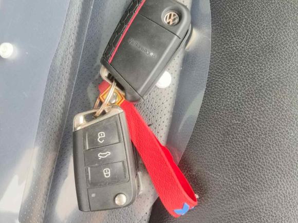 [南京·苏A] 二手大众高尔夫·嘉旅2016款 280TSI 自动豪华型