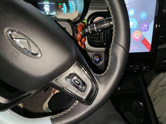 [上海·苏E] 二手奇瑞新能源小蚂蚁2022款 甜粉款 半糖版 磷酸铁锂 29.2kWh 30kW 301km