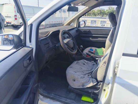 [上海·鲁R] 二手五菱汽车五菱宏光PLUS2019款 1.5T 手动标准型 5座