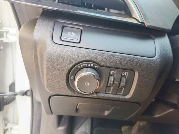 [广州·粤E] 二手别克别克GL62021款 323T 轻混动互联豪华型