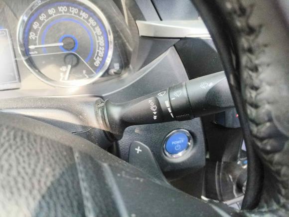 [成都·川A] 二手丰田卡罗拉2016款 双擎 1.8L E-CVT精英版