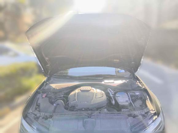 [南京·苏A] 二手奥迪奥迪A6L2018款 30周年年型 35 TFSI 时尚型