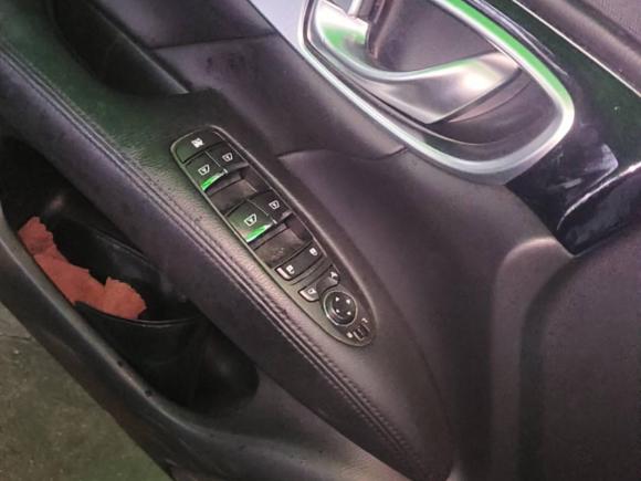 [上海·沪B] 二手英菲尼迪英菲尼迪Q702015款 Q70L 2.5L 精英版