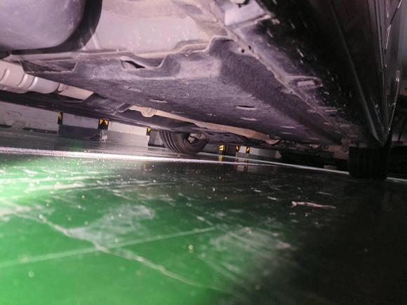 [南京·苏A] 二手红旗红旗H92022款 2.0T 智联旗享版