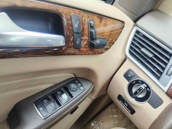 [上海·沪B] 二手奔驰奔驰M级2014款 ML 400 4MATIC动感型