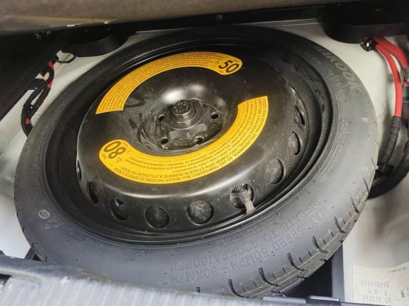 [南京·苏A] 二手奥迪奥迪A4L2017款 40 TFSI 时尚型