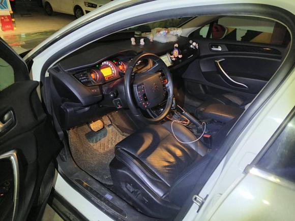 [成都·川A] 二手雪铁龙雪铁龙C52013款 2.0L 自动尊享型