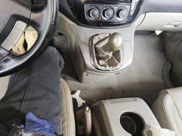 [上海·沪C] 二手东风风行菱智2016款 M5 2.0L 7座长轴豪华型