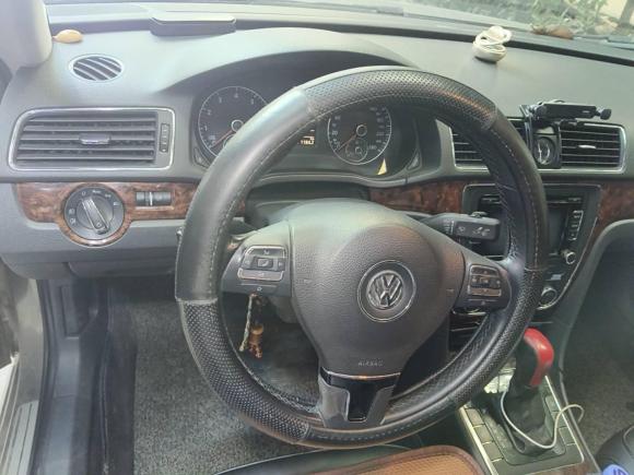 [佛山·粤E] 二手大众帕萨特2011款 1.8TSI DSG御尊版