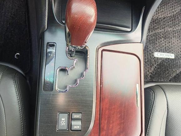 [武汉·鄂A] 二手丰田皇冠2010款 3.0L Royal Saloon VIP