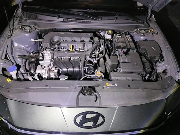 [无锡·苏B] 二手现代伊兰特2023款 1.5L CVT LUX尊贵版