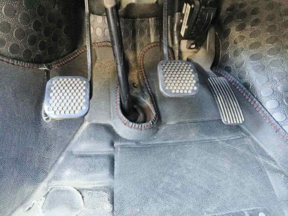 [宁波·浙B] 二手上汽大通MAXUS新途V802019款 2.5T经典款6挡手动傲运通短轴中顶5/6座