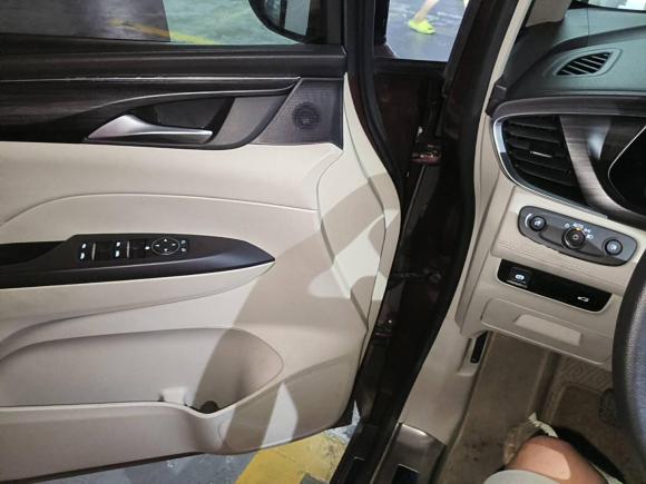 [上海·京K] 二手别克别克GL82021款 ES陆尊 653T 舒适型