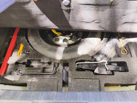 [合肥·皖A] 二手标致标致4082016款 1.6T 自动豪华版