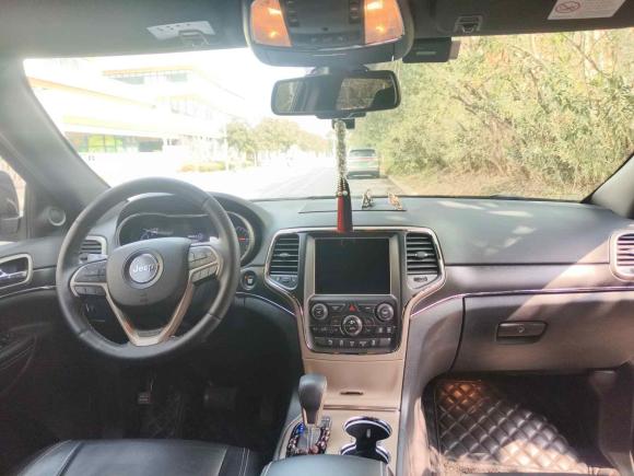 [南京·苏A] 二手Jeep大切诺基2016款 3.0L 舒享导航版