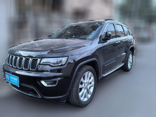 Jeep大切诺基2017款 3.6L 精英导航版